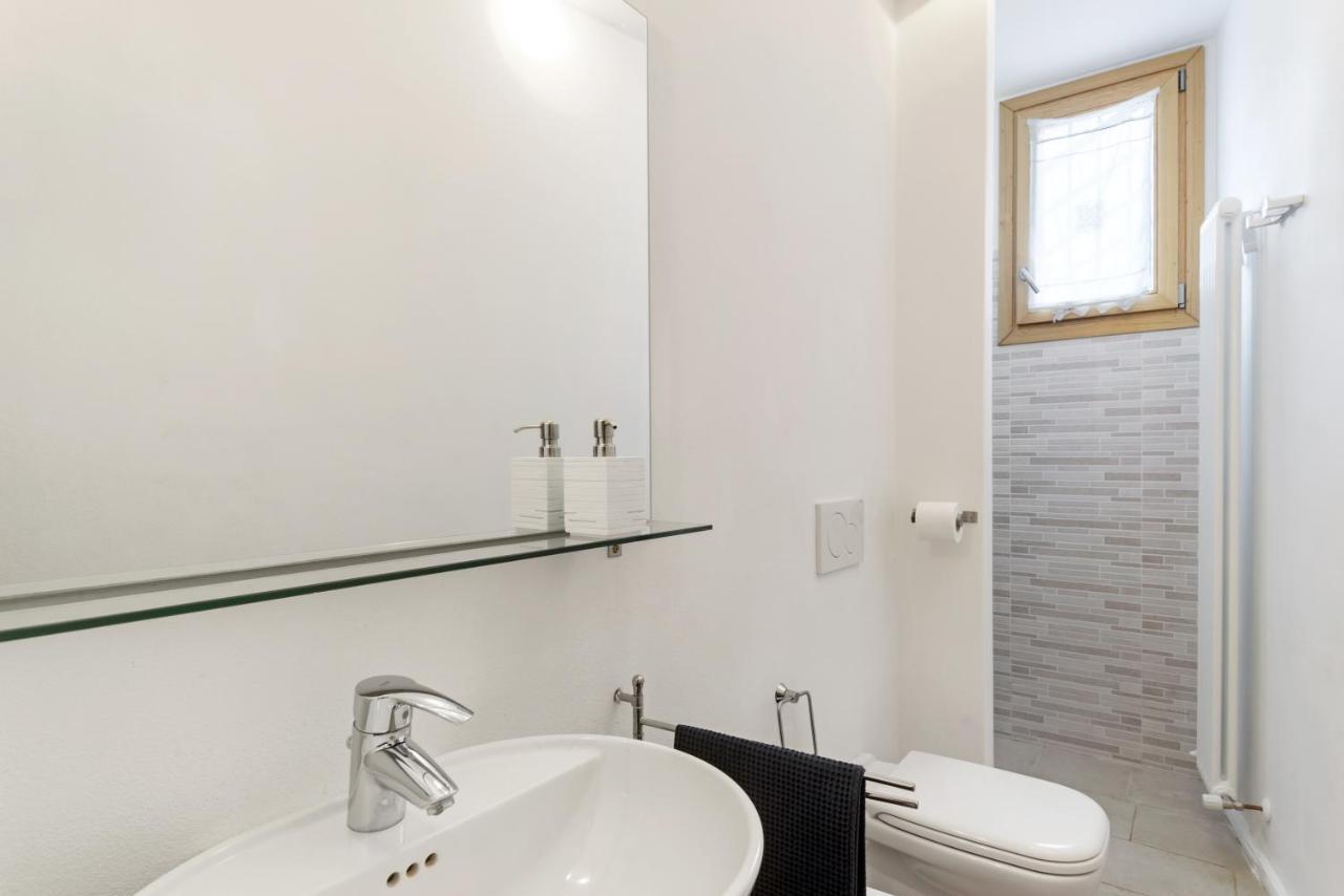Апартаменти Como Lake Cosy Flat With Garden And Parking Черноббіо Екстер'єр фото